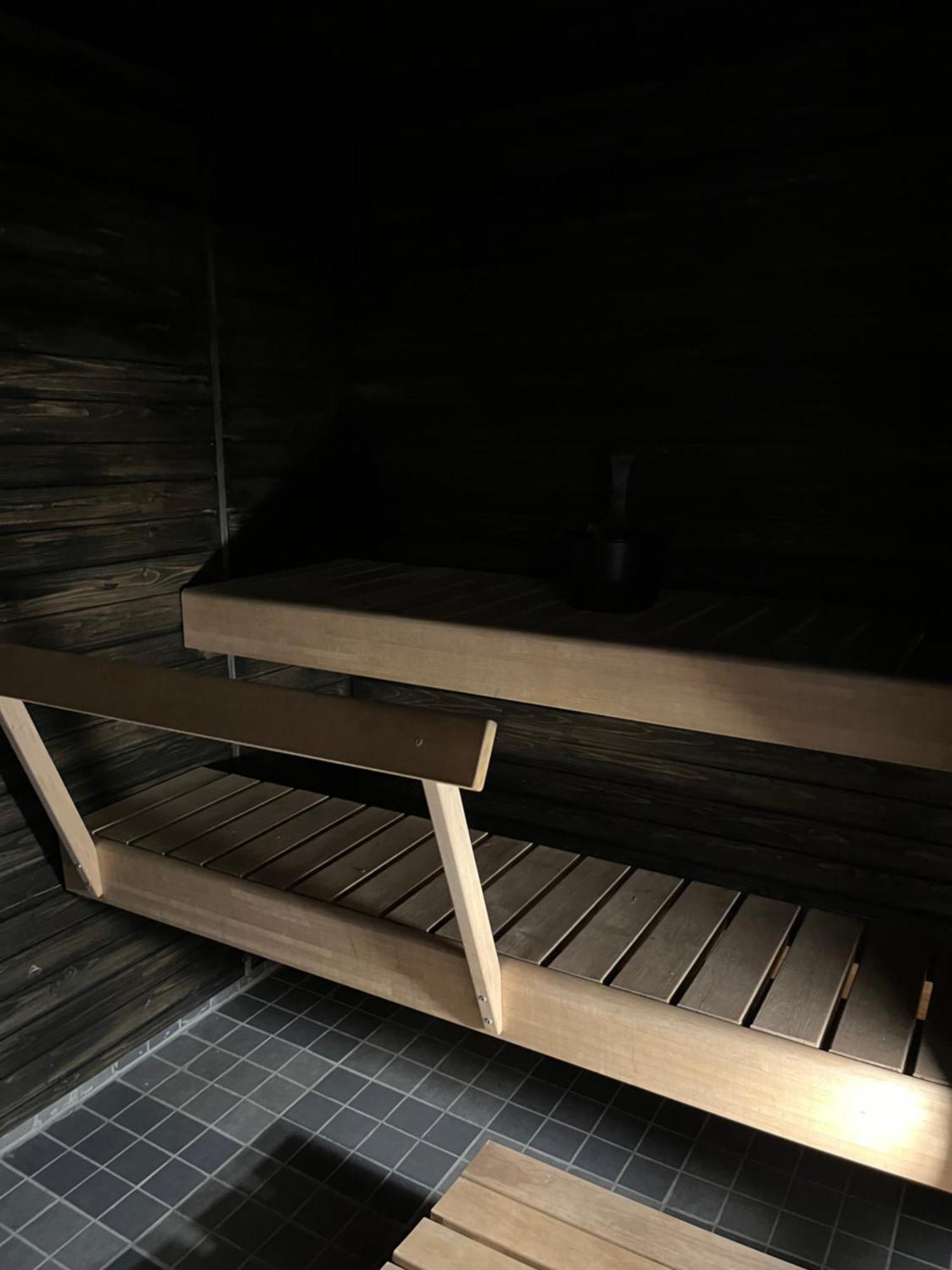Hotelli Keskipiste Kärsämäki Exterior foto